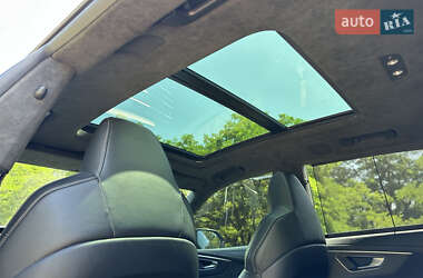 Внедорожник / Кроссовер Audi RS Q8 2021 в 