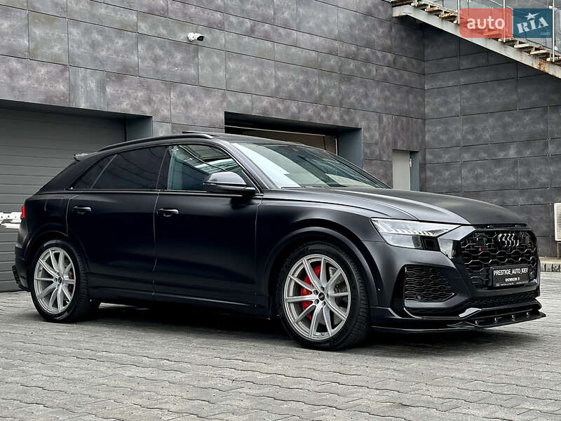 Позашляховик / Кросовер Audi RS Q8 2020 в Києві