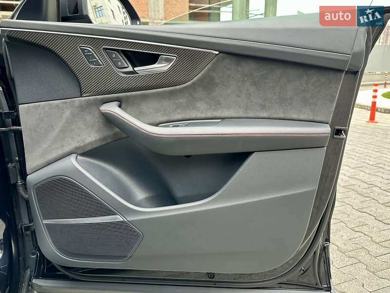 Позашляховик / Кросовер Audi RS Q8 2020 в Києві