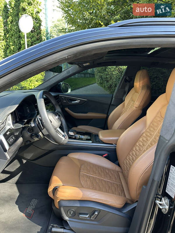 Внедорожник / Кроссовер Audi RS Q8 2021 в 