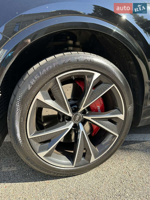 Позашляховик / Кросовер Audi RS Q8 2021 в Києві