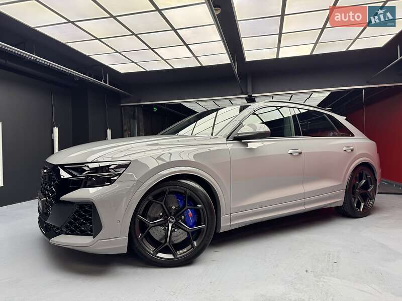 Внедорожник / Кроссовер Audi RS Q8 2025 в Киеве
