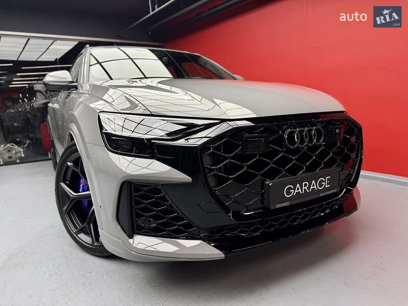 Внедорожник / Кроссовер Audi RS Q8 2025 в Киеве