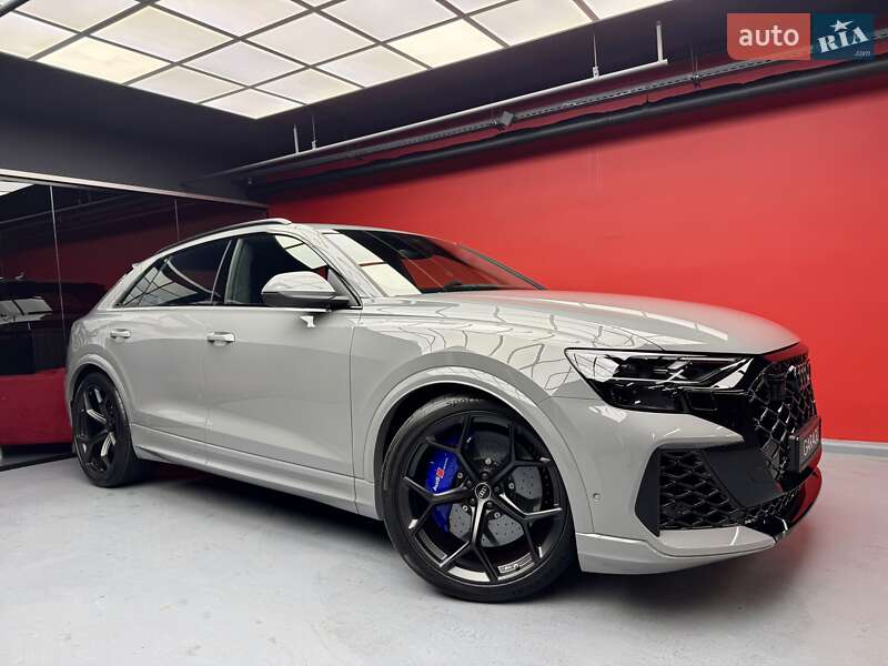 Внедорожник / Кроссовер Audi RS Q8 2025 в Киеве