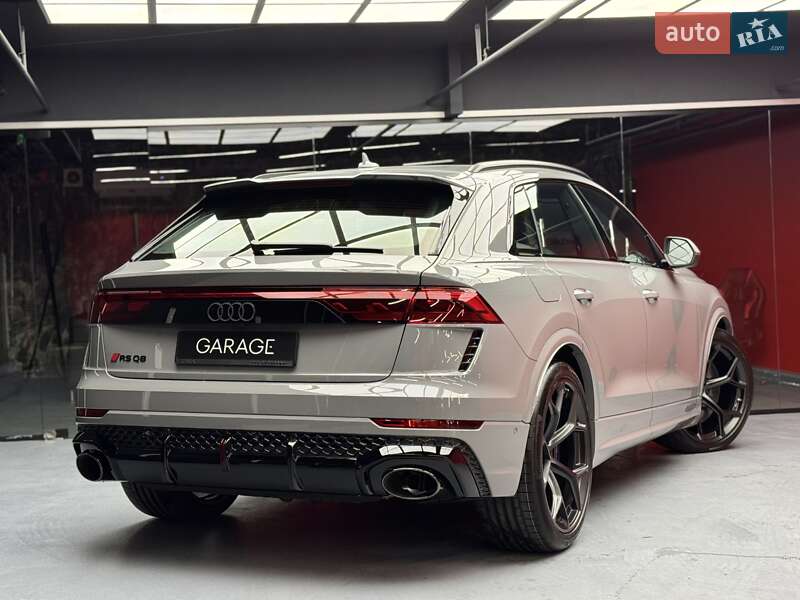 Внедорожник / Кроссовер Audi RS Q8 2025 в Киеве