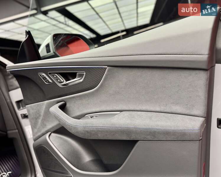 Внедорожник / Кроссовер Audi RS Q8 2025 в Киеве