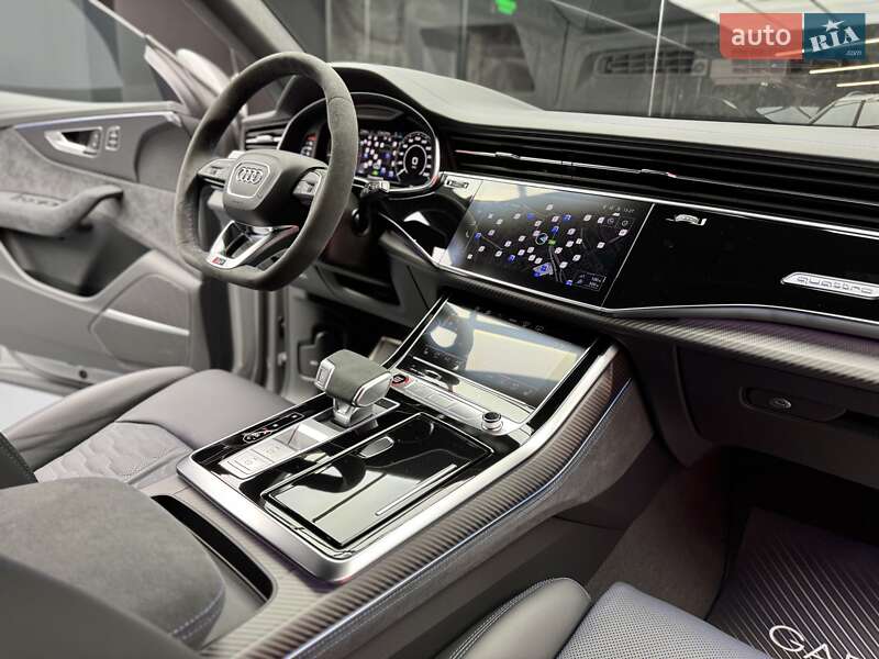 Внедорожник / Кроссовер Audi RS Q8 2025 в Киеве