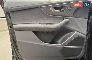 Внедорожник / Кроссовер Audi RS Q8 2024 в 