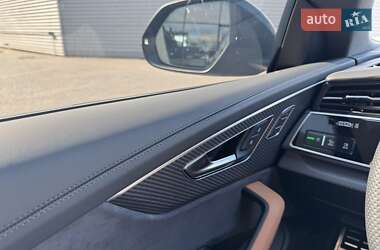 Внедорожник / Кроссовер Audi RS Q8 2025 в 