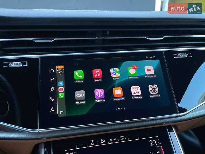 Внедорожник / Кроссовер Audi RS Q8 2020 в Киеве