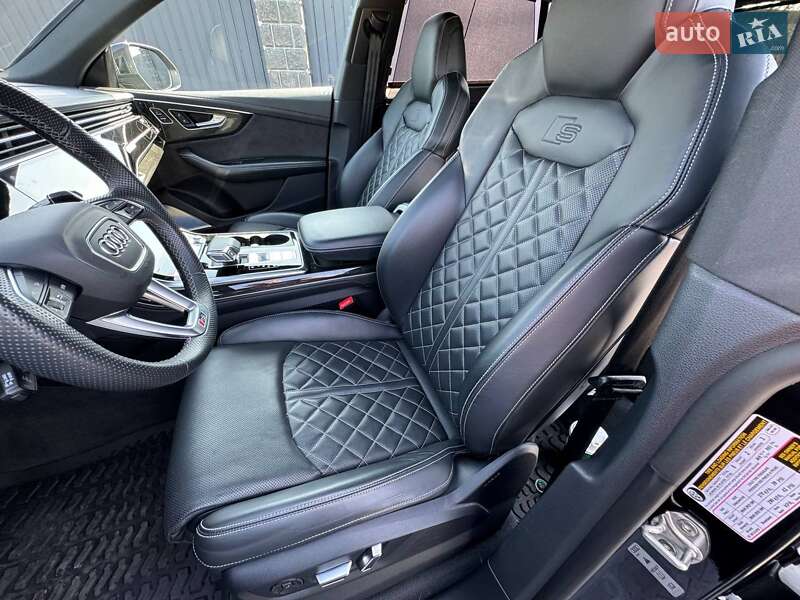 Внедорожник / Кроссовер Audi RS Q8 2021 в Львове