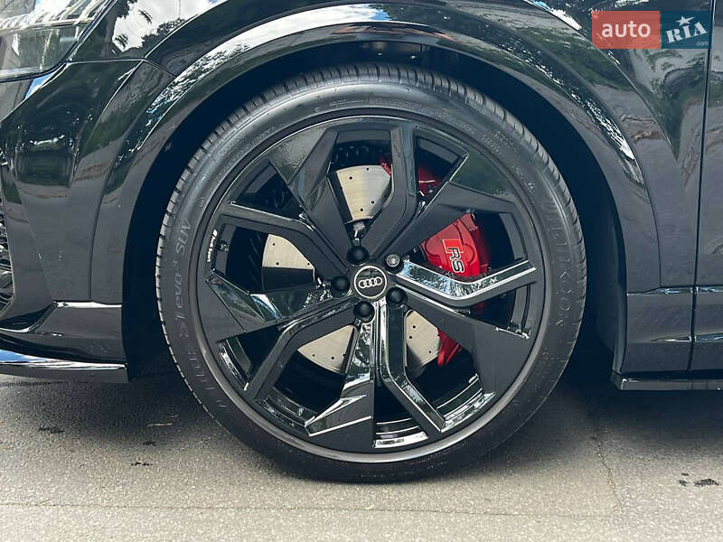 Внедорожник / Кроссовер Audi RS Q8 2023 в Киеве