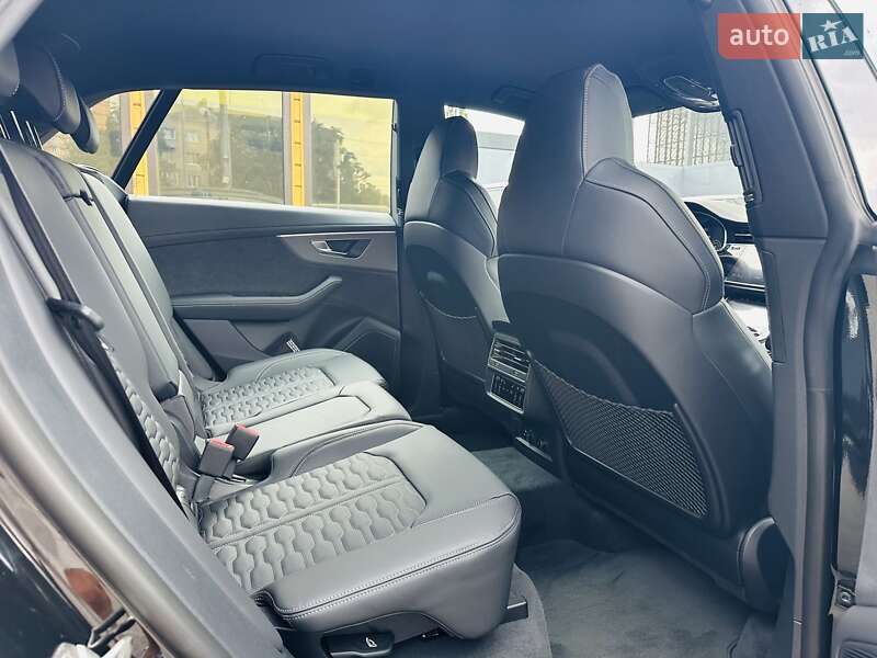 Внедорожник / Кроссовер Audi RS Q8 2025 в Киеве