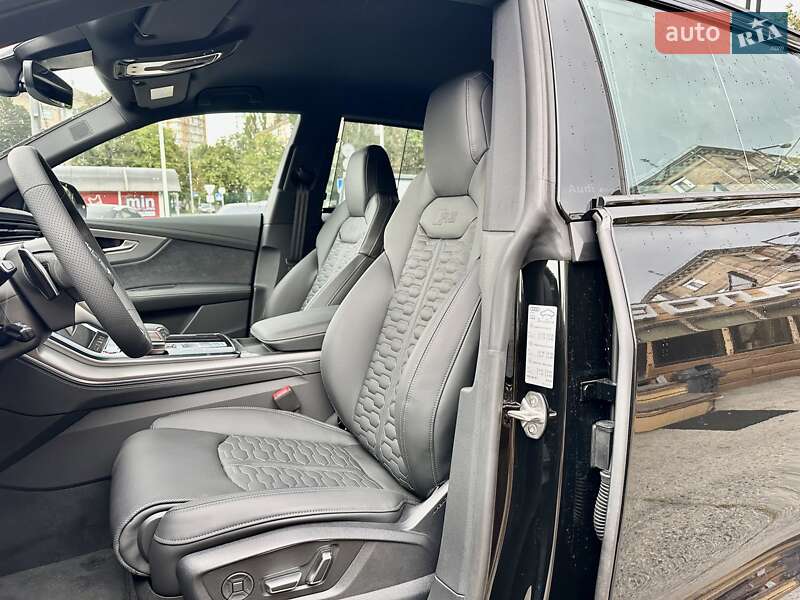 Внедорожник / Кроссовер Audi RS Q8 2025 в Киеве