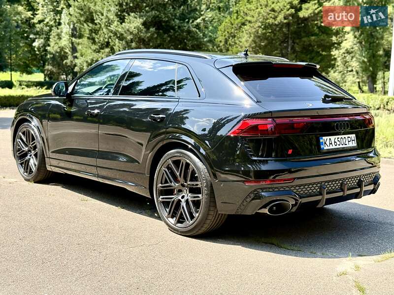 Внедорожник / Кроссовер Audi RS Q8 2025 в Киеве