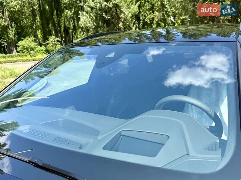 Внедорожник / Кроссовер Audi RS Q8 2025 в Киеве