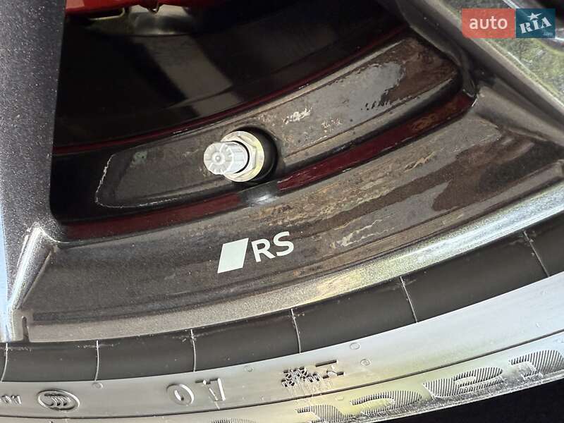Внедорожник / Кроссовер Audi RS Q8 2025 в Киеве