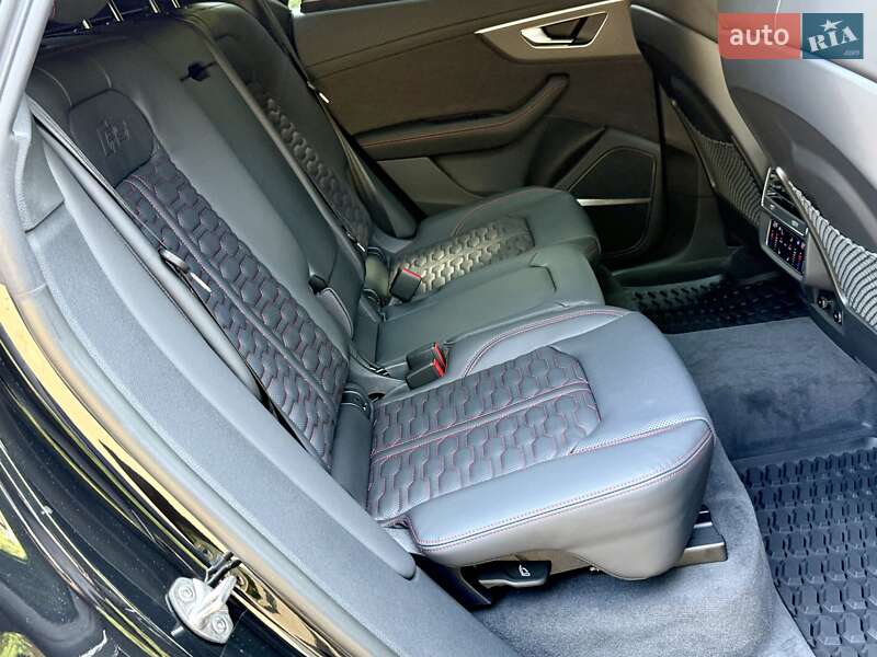 Внедорожник / Кроссовер Audi RS Q8 2025 в Киеве