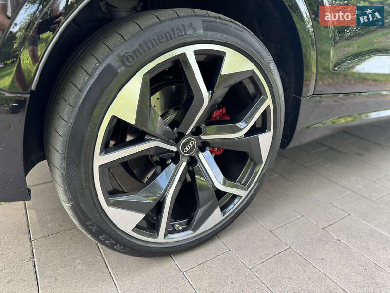 Внедорожник / Кроссовер Audi RS Q8 2021 в Киеве