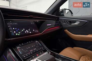 Внедорожник / Кроссовер Audi RS Q8 2024 в 