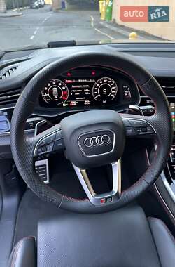Позашляховик / Кросовер Audi RS Q8 2021 в 