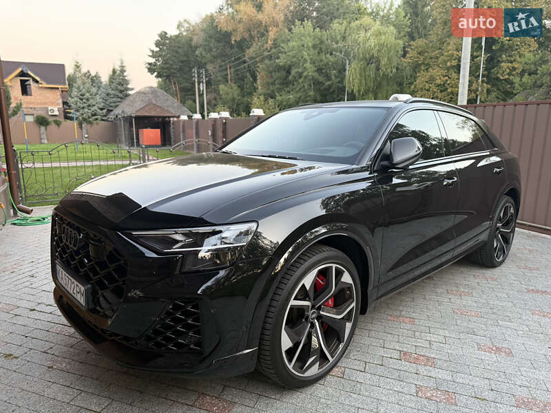 Позашляховик / Кросовер Audi RS Q8 2023 в 