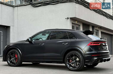 Внедорожник / Кроссовер Audi RS Q8 2020 в 