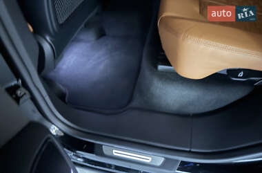 Позашляховик / Кросовер Audi RS Q8 2021 в 