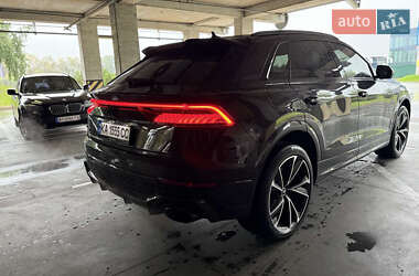 Позашляховик / Кросовер Audi RS Q8 2021 в 