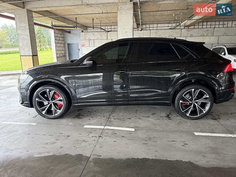 Позашляховик / Кросовер Audi RS Q8 2021 в Києві