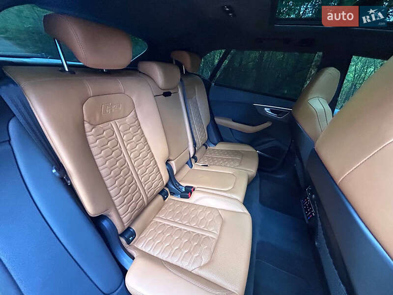 Позашляховик / Кросовер Audi RS Q8 2021 в Києві