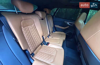 Позашляховик / Кросовер Audi RS Q8 2021 в 