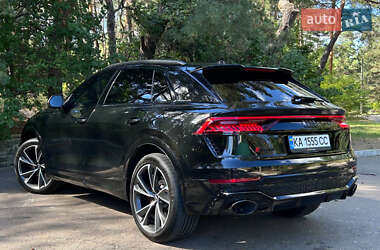 Позашляховик / Кросовер Audi RS Q8 2021 в 