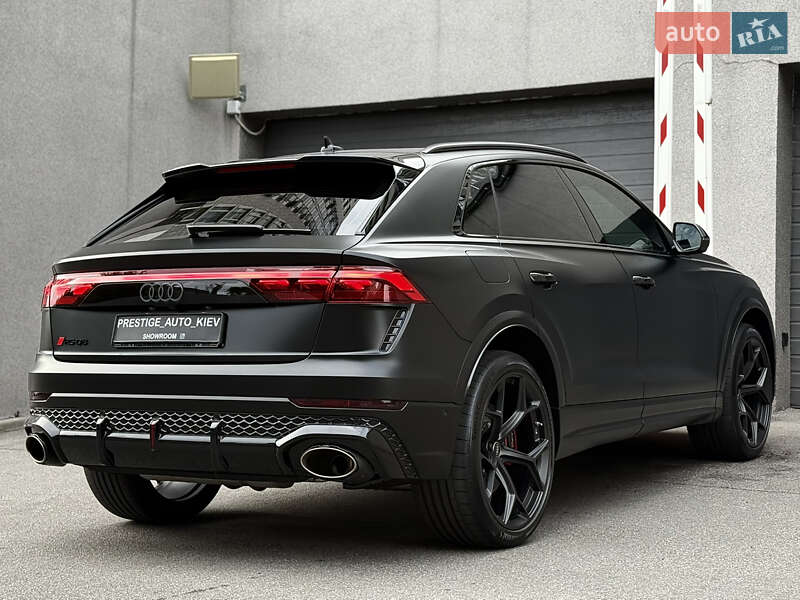 Внедорожник / Кроссовер Audi RS Q8 2024 в Киеве
