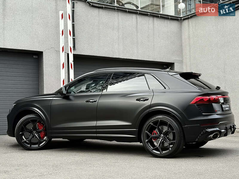 Внедорожник / Кроссовер Audi RS Q8 2024 в Киеве