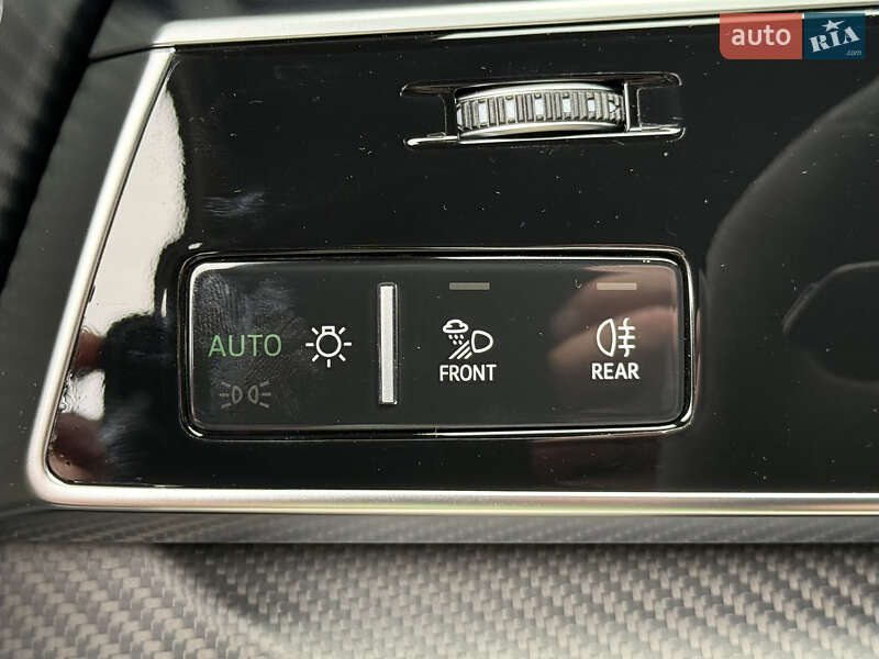 Внедорожник / Кроссовер Audi RS Q8 2024 в Киеве
