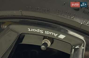 Позашляховик / Кросовер Audi RS Q8 2020 в 