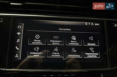Позашляховик / Кросовер Audi RS Q8 2020 в 