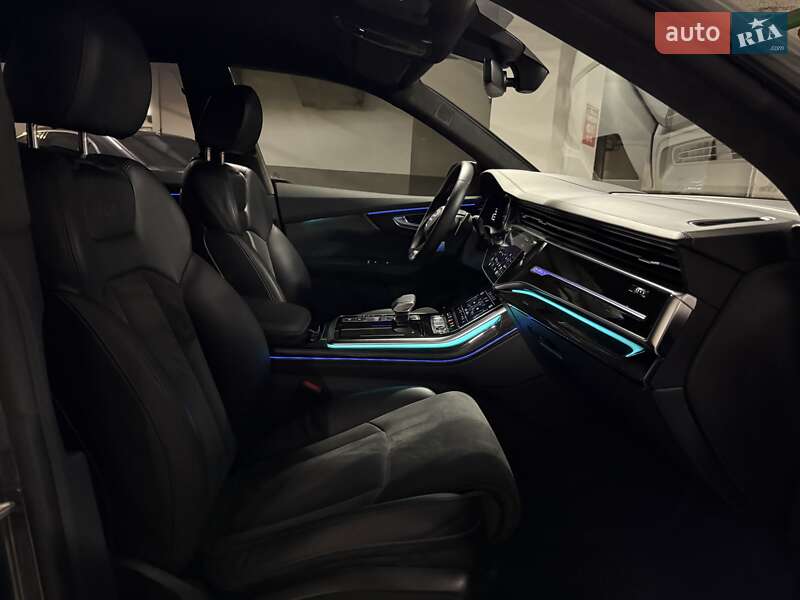 Позашляховик / Кросовер Audi RS Q8 2020 в Києві