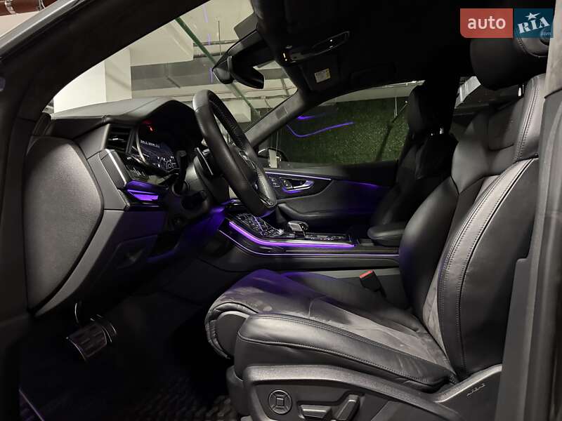 Позашляховик / Кросовер Audi RS Q8 2020 в Києві