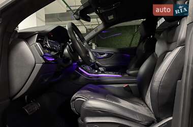 Позашляховик / Кросовер Audi RS Q8 2020 в 