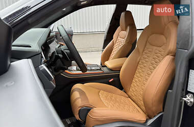 Внедорожник / Кроссовер Audi RS Q8 2020 в 