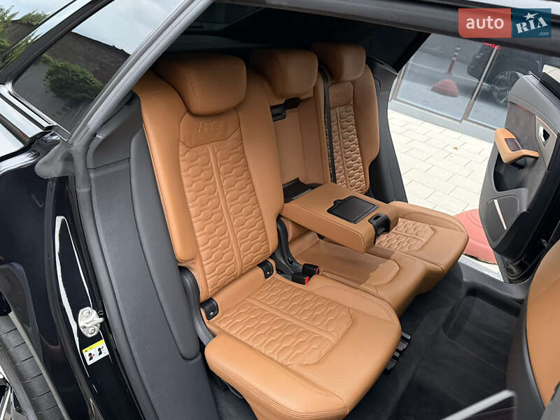 Позашляховик / Кросовер Audi RS Q8 2020 в Києві