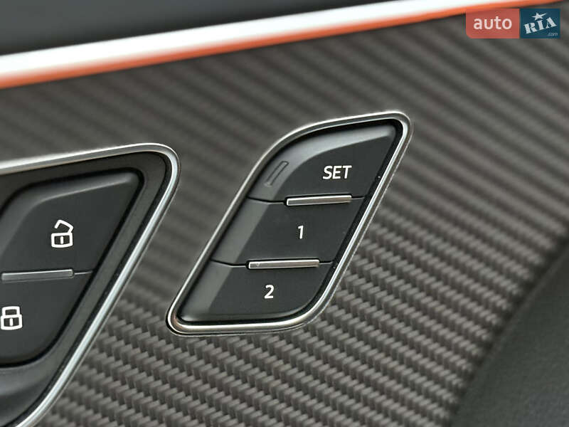 Позашляховик / Кросовер Audi RS Q8 2020 в Києві