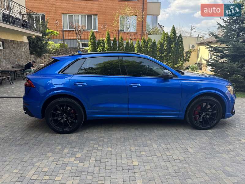 Внедорожник / Кроссовер Audi RS Q8 2020 в Киеве