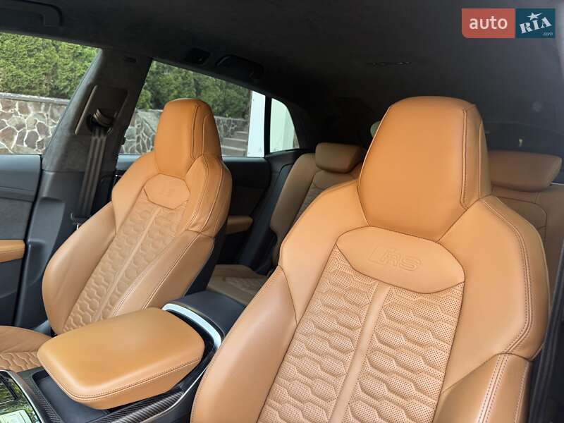 Внедорожник / Кроссовер Audi RS Q8 2020 в Киеве