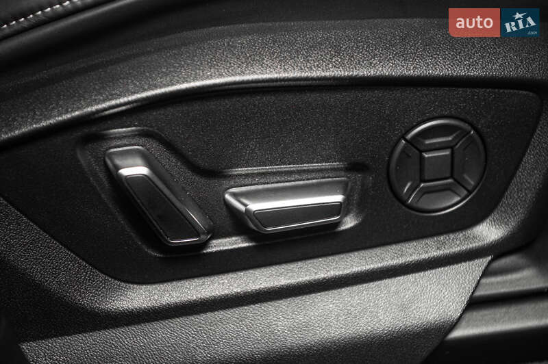 Позашляховик / Кросовер Audi RS Q8 2023 в Одесі