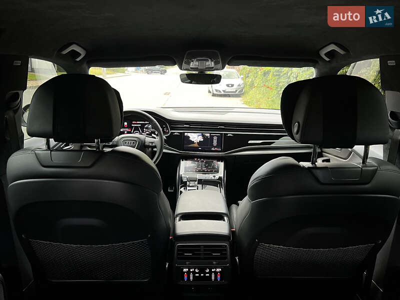 Позашляховик / Кросовер Audi RS Q8 2023 в Києві
