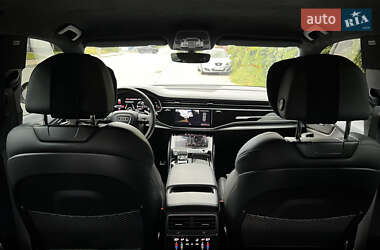 Внедорожник / Кроссовер Audi RS Q8 2023 в  фото 33 Внедорожник / Кроссовер Audi RS Q8 2023 в