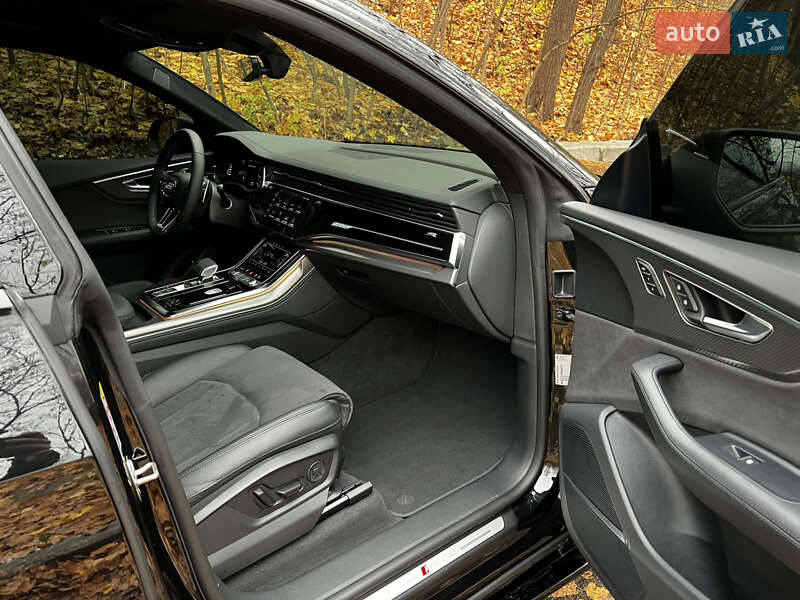Внедорожник / Кроссовер Audi RS Q8 2023 в Киеве фото 22 Внедорожник / Кроссовер Audi RS Q8 2023 в Киеве